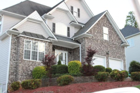 Spacious Family Friendly Home — 5 min from KSU, close to Everything.